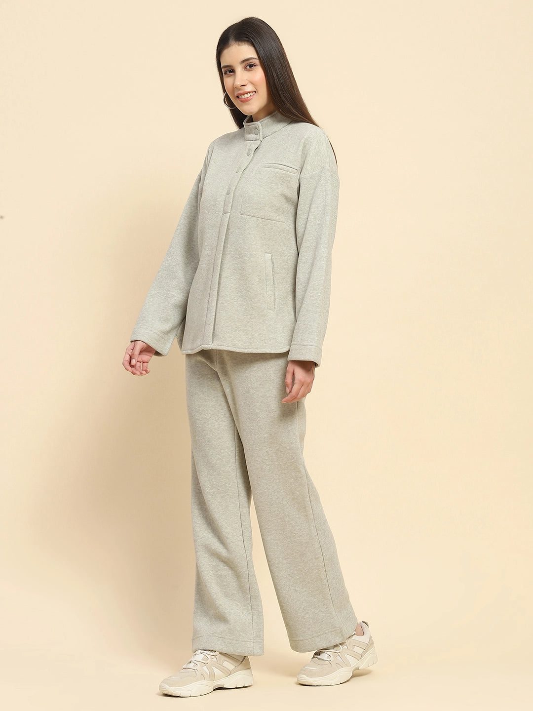 Pista Mélange Poly Blend Solid Relaxed Fit Night Suit For Winter