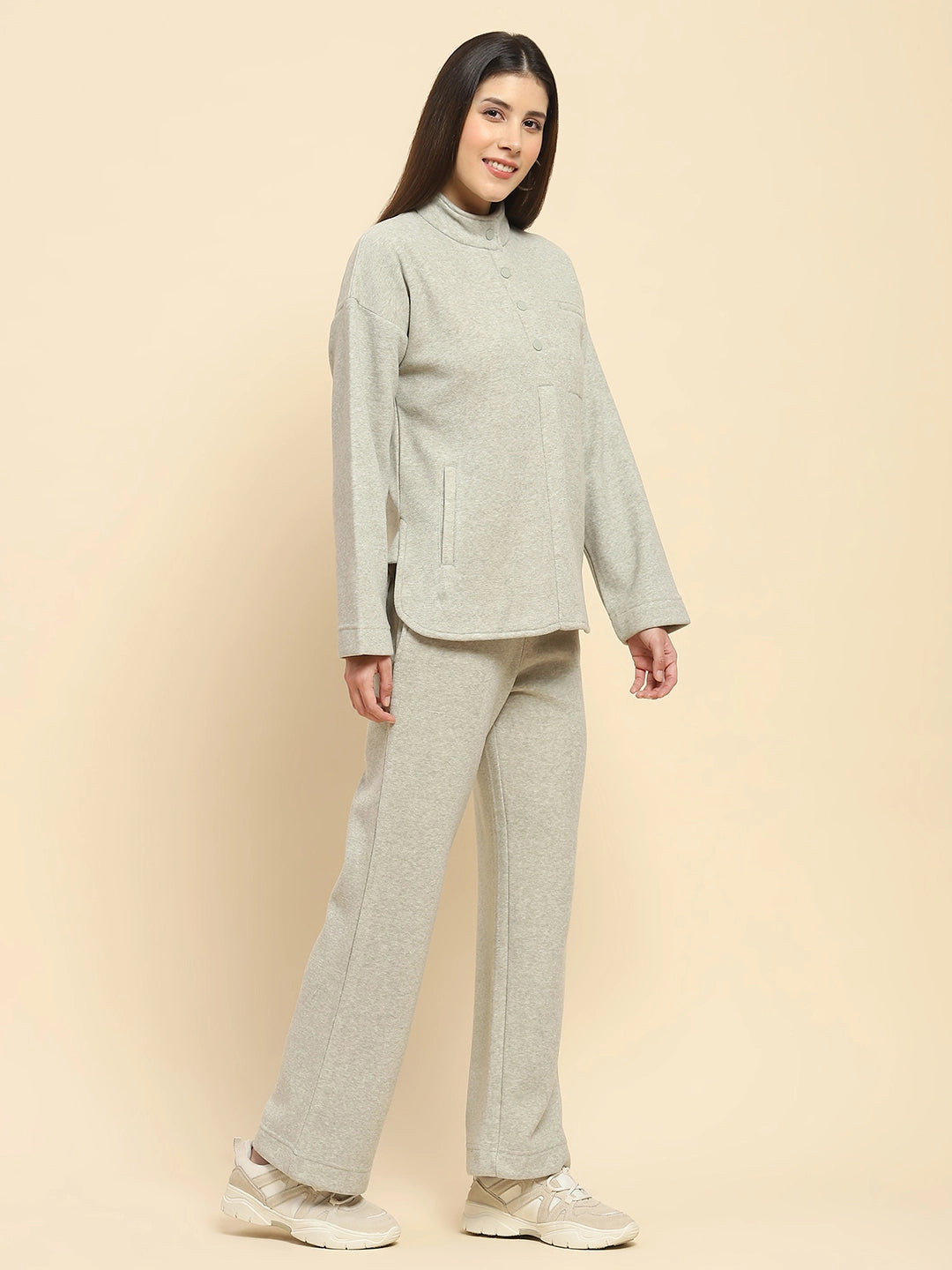 Pista Mélange Poly Blend Solid Relaxed Fit Night Suit For Winter