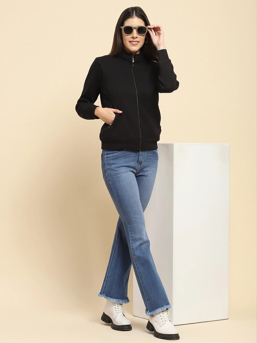 Black Poly Blend Solid Relaxed Fit Sweatshirt