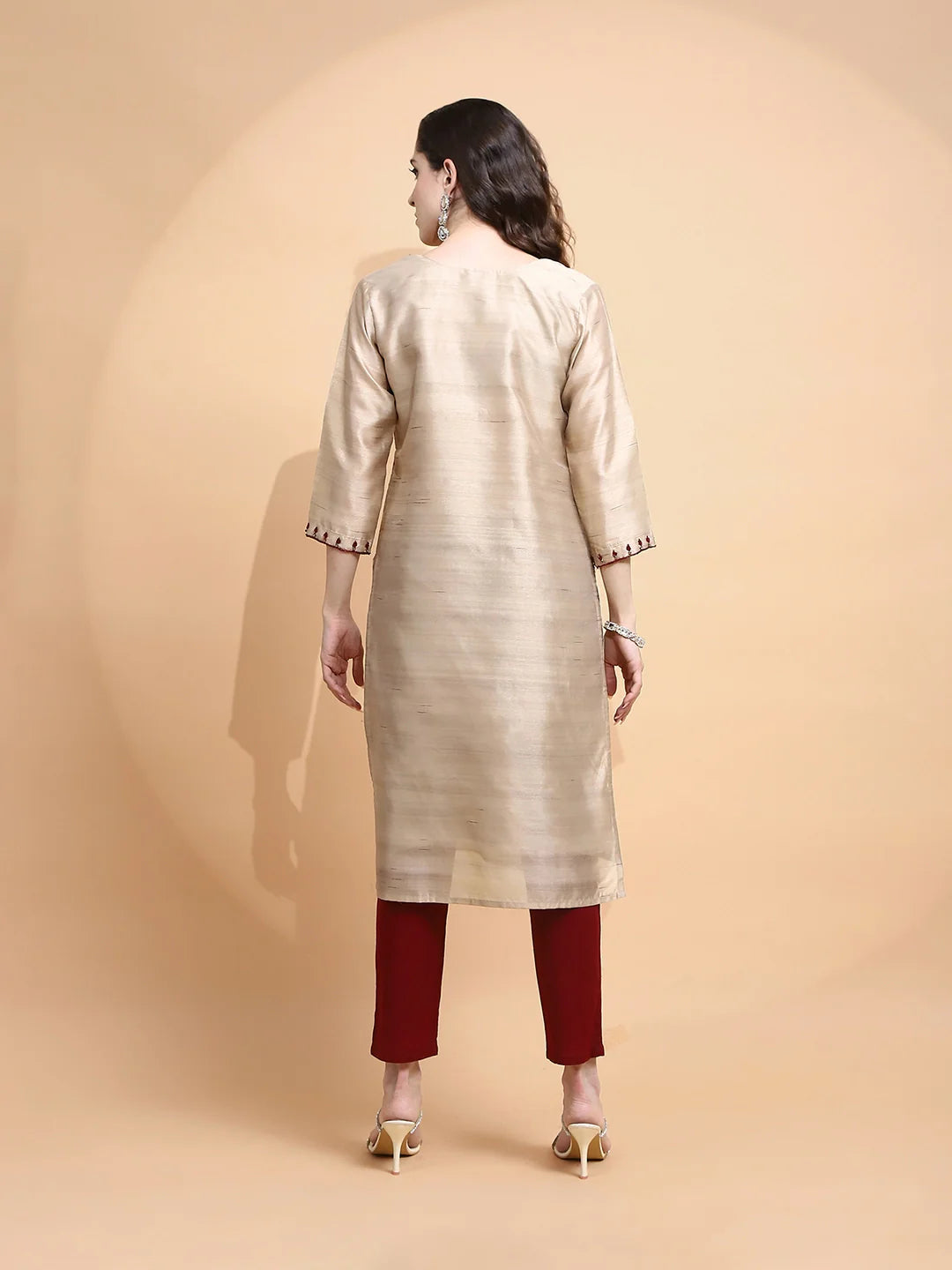 Gold Polyester Blend Regular Fit Kurta For Women