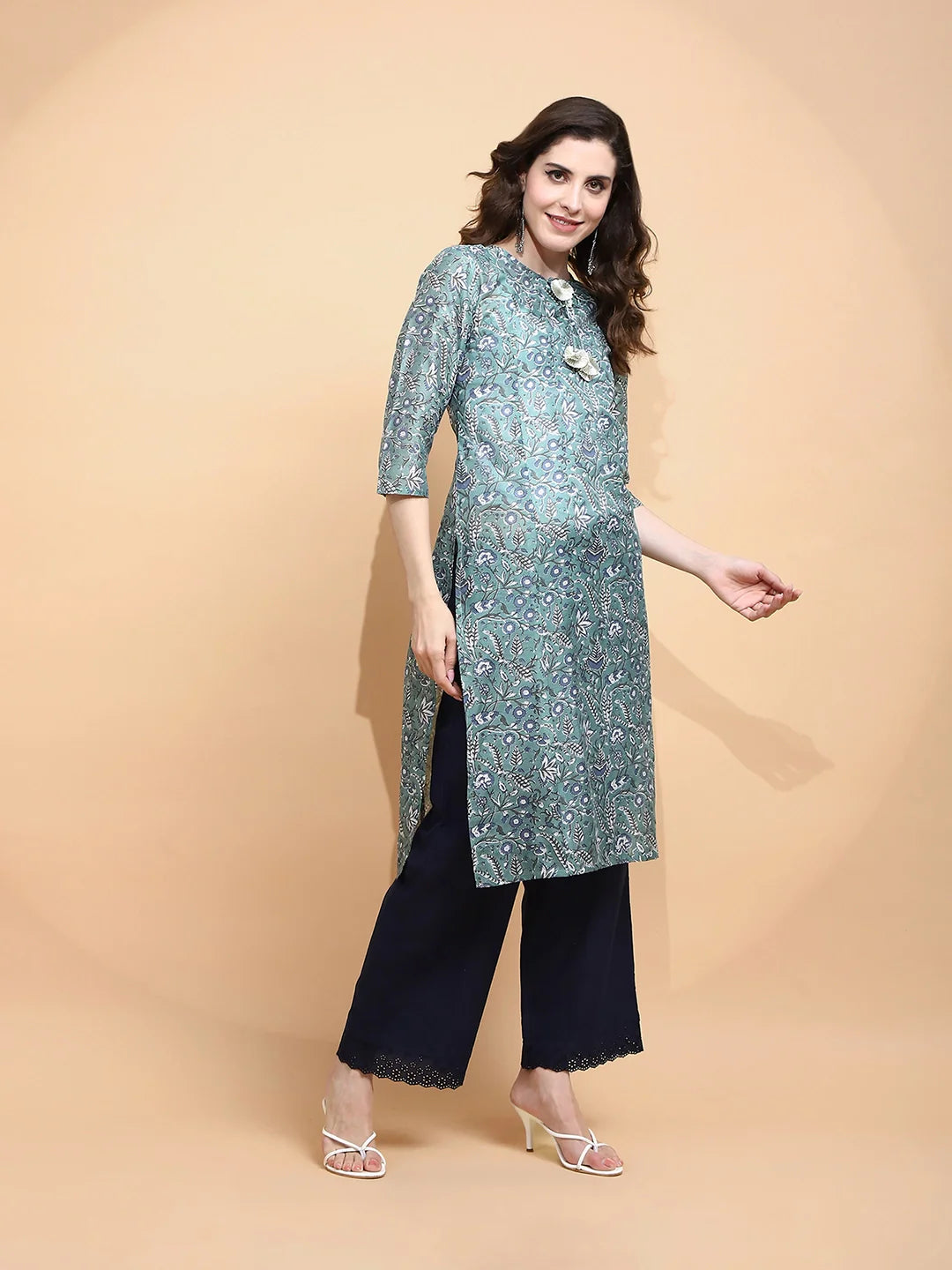 Green Cotton Regular Fit Kurta For Women