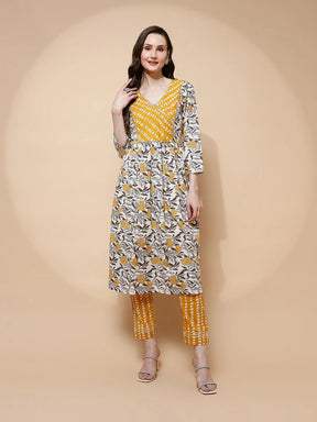 Yellow Cotton Blend Loose Fit Kurta Set For Women