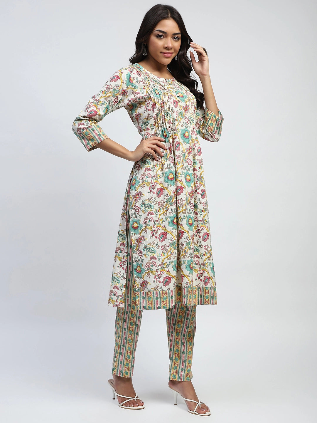 Light Green Floral Print And Beads Embroidery Cotton Suit Set