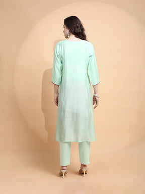 Green Muslin Regular Fit Kurta For Women