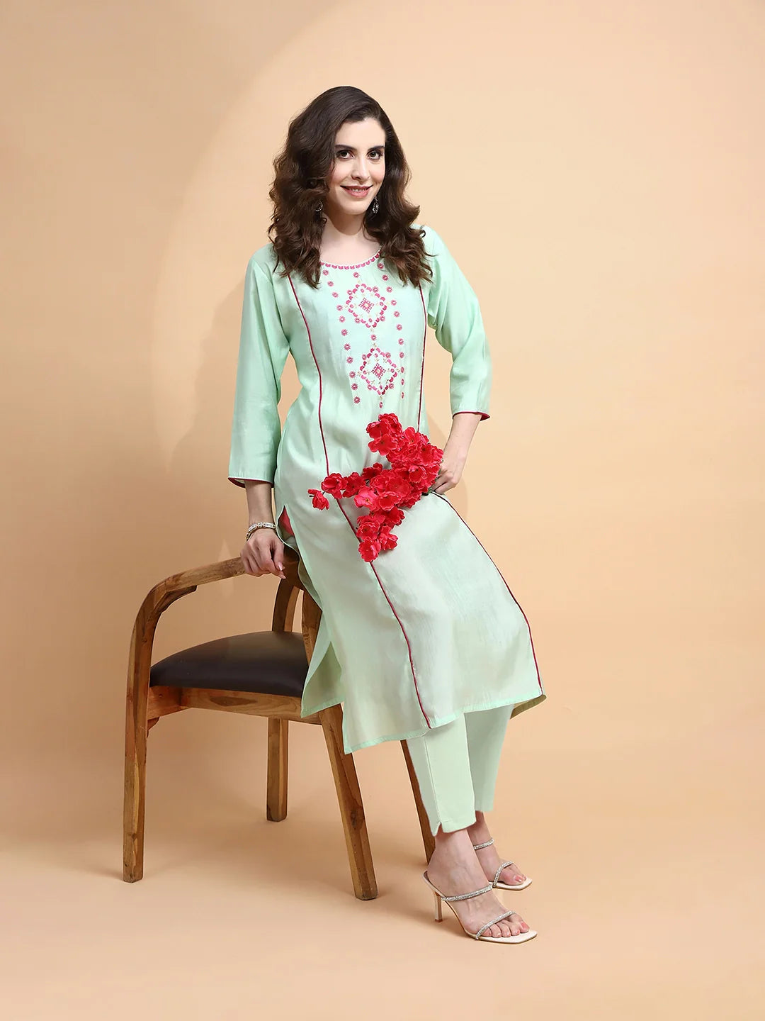 Green Muslin Regular Fit Kurta For Women