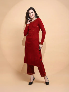 Maroon Knitted Regular Fit Kurta Set For Women