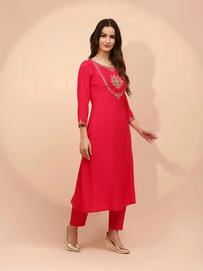 Pink Muslin Regular Fit Suit Set For Women