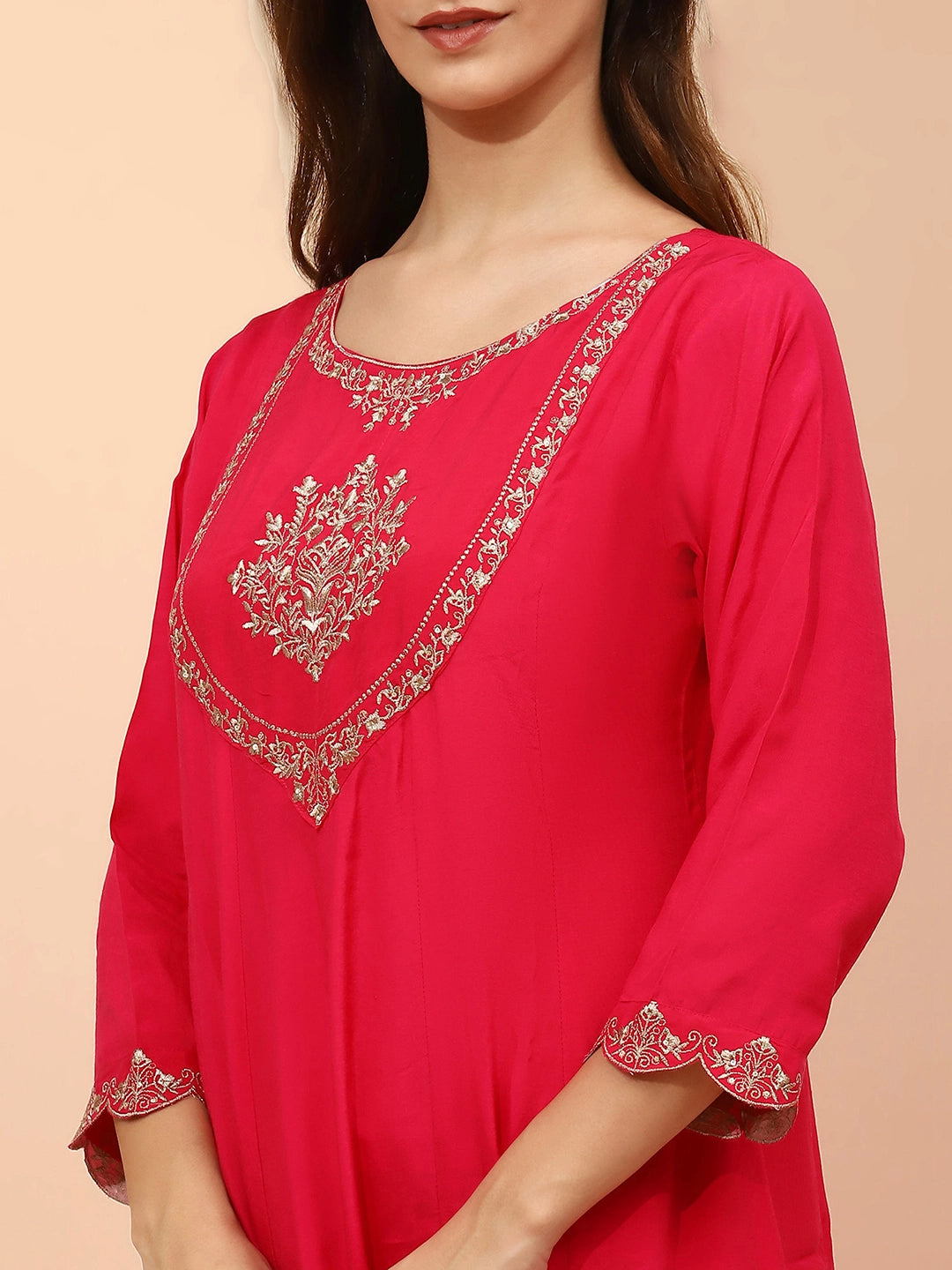 Pink Muslin Regular Fit Suit Set For Women