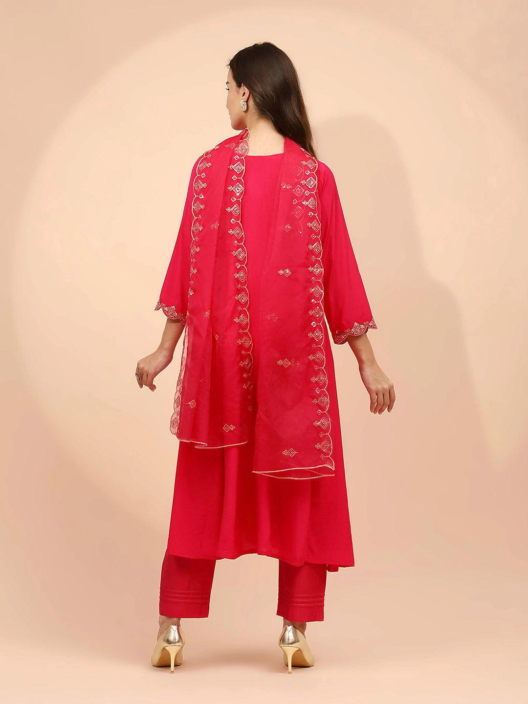 Pink Muslin Regular Fit Suit Set For Women