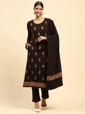 Coffee Woolen Thread Embroidered Round Neck Kurta Set