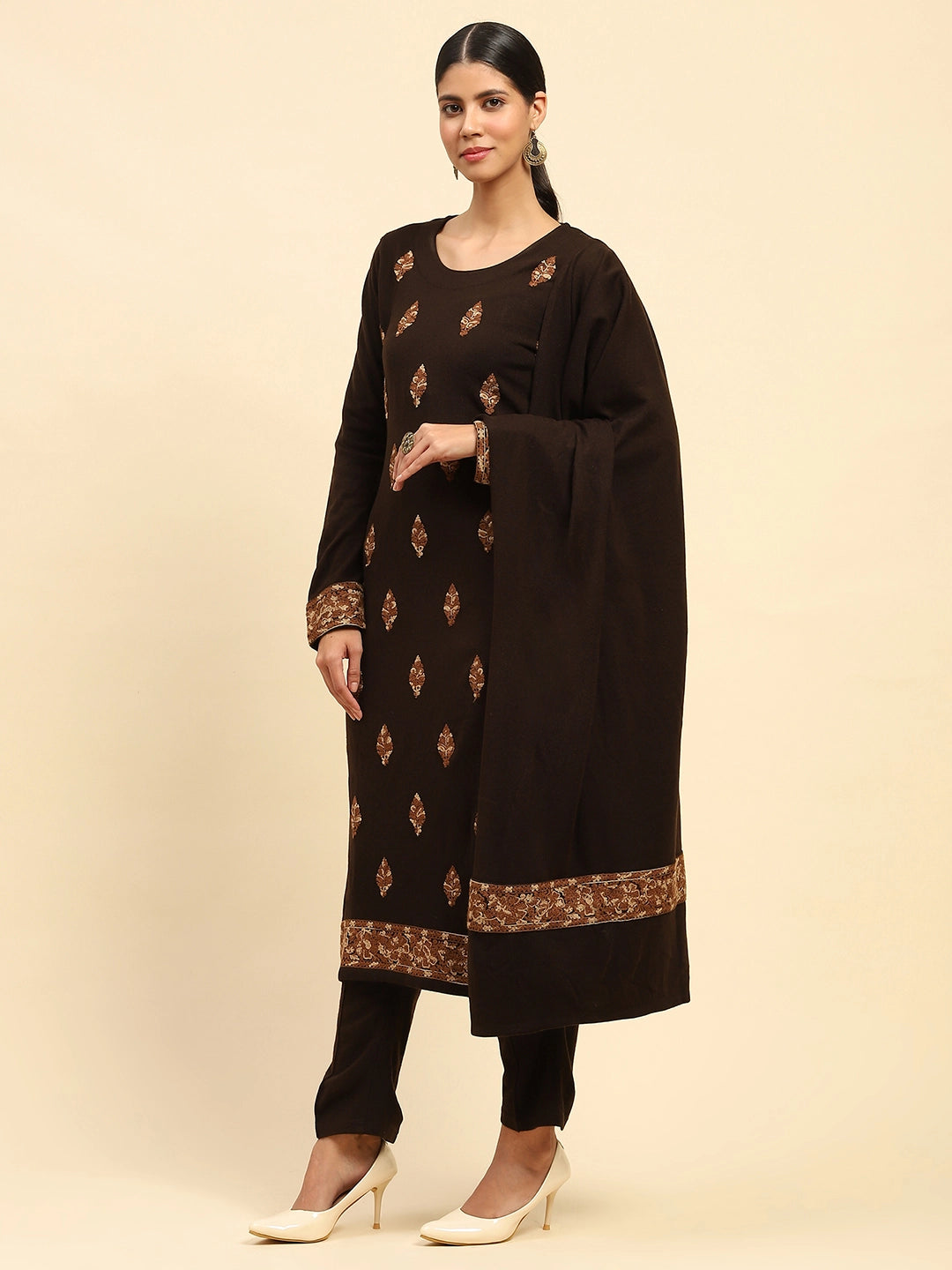 Coffee Woolen Thread Embroidered Round Neck Kurta Set