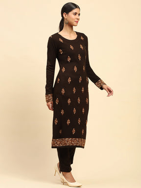 Coffee Woolen Thread Embroidered Round Neck Kurta Set