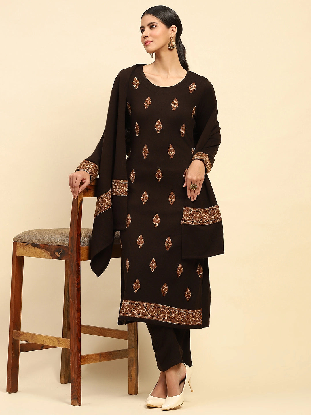 Coffee Woolen Thread Embroidered Round Neck Kurta Set