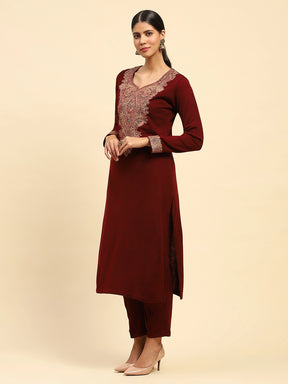 Dark Maroon WoolenThread Embroidered V-Neck Kurta