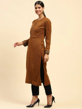 Rust WoolenThread Embroidered Round Neck Kurta