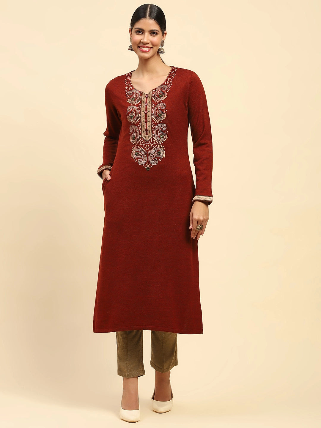 Rust WoolenThread Embroidered V-Neck Kurta