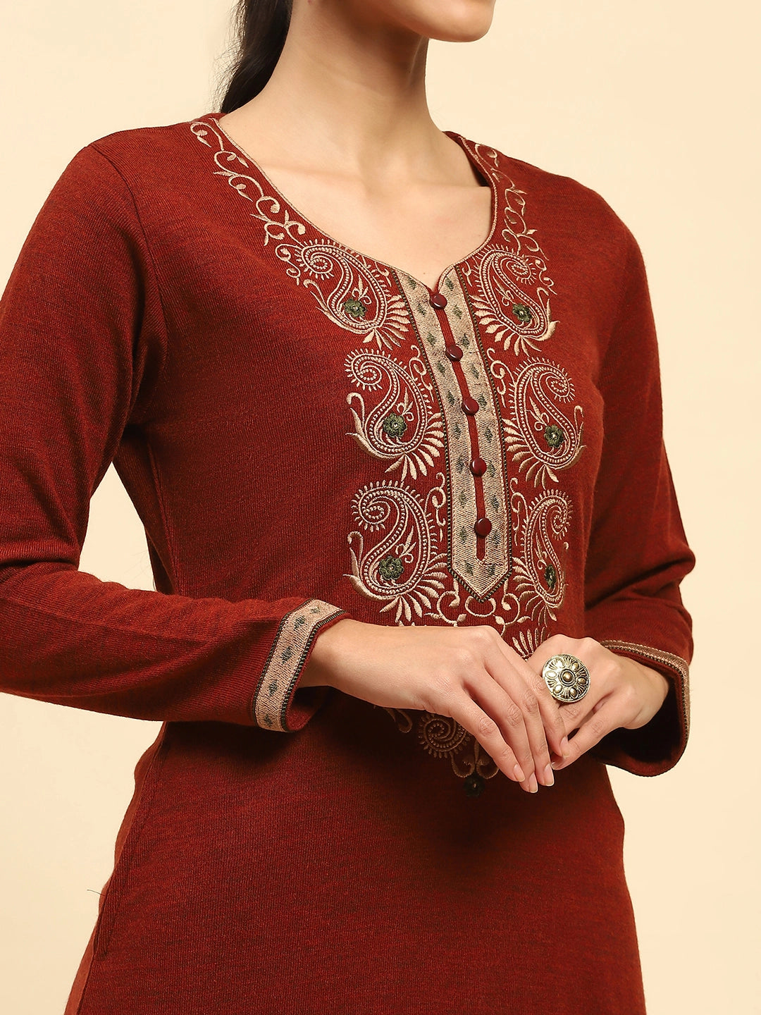 Rust WoolenThread Embroidered V-Neck Kurta