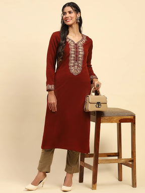 Rust Woolen Thread Embroidered V-Neck Kurta