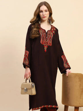 Wine Woolen Thread Embroidered Notch Neck Kurta