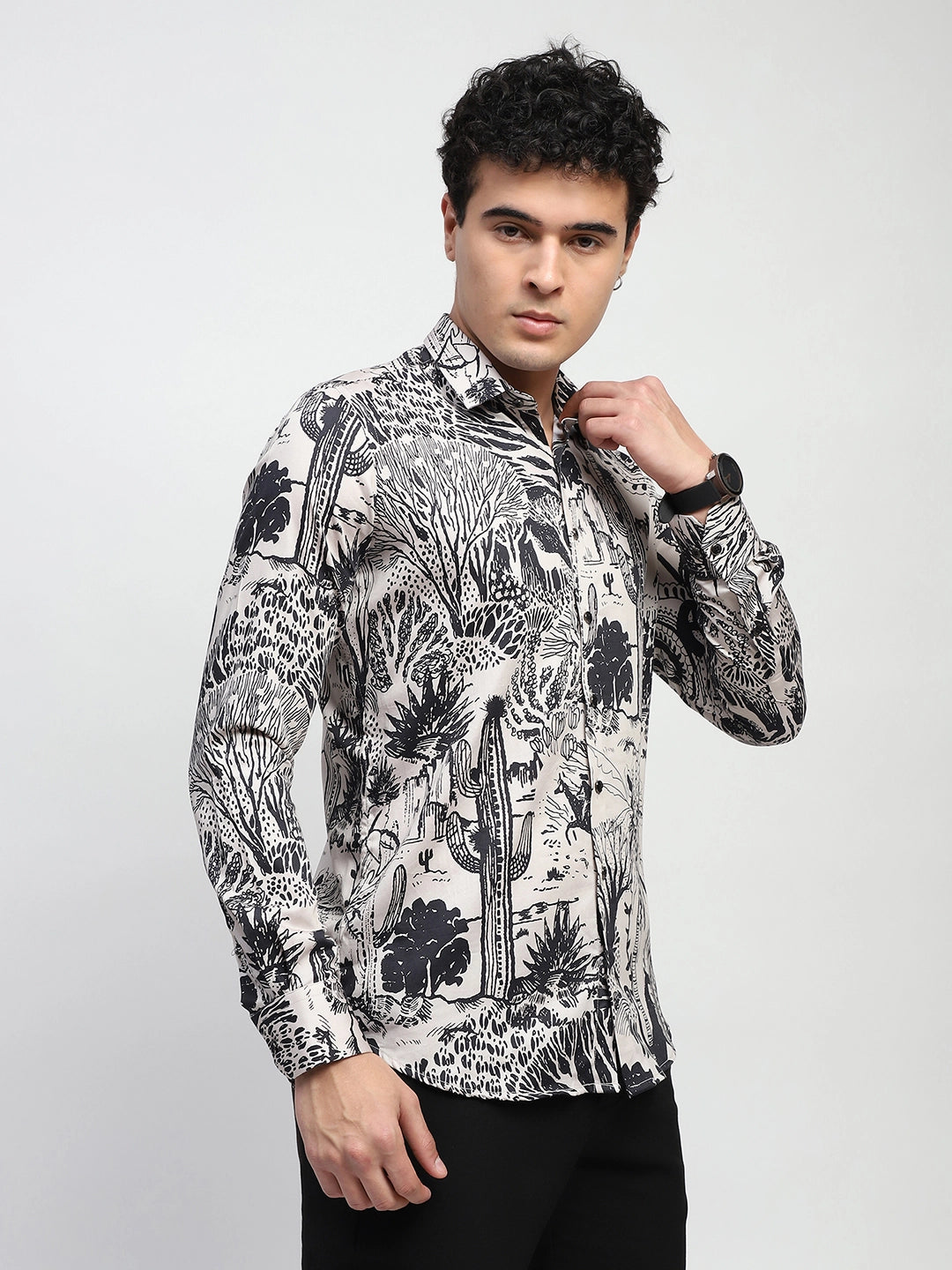 Black & White Tropical print Cotton Regular Fit Shirt