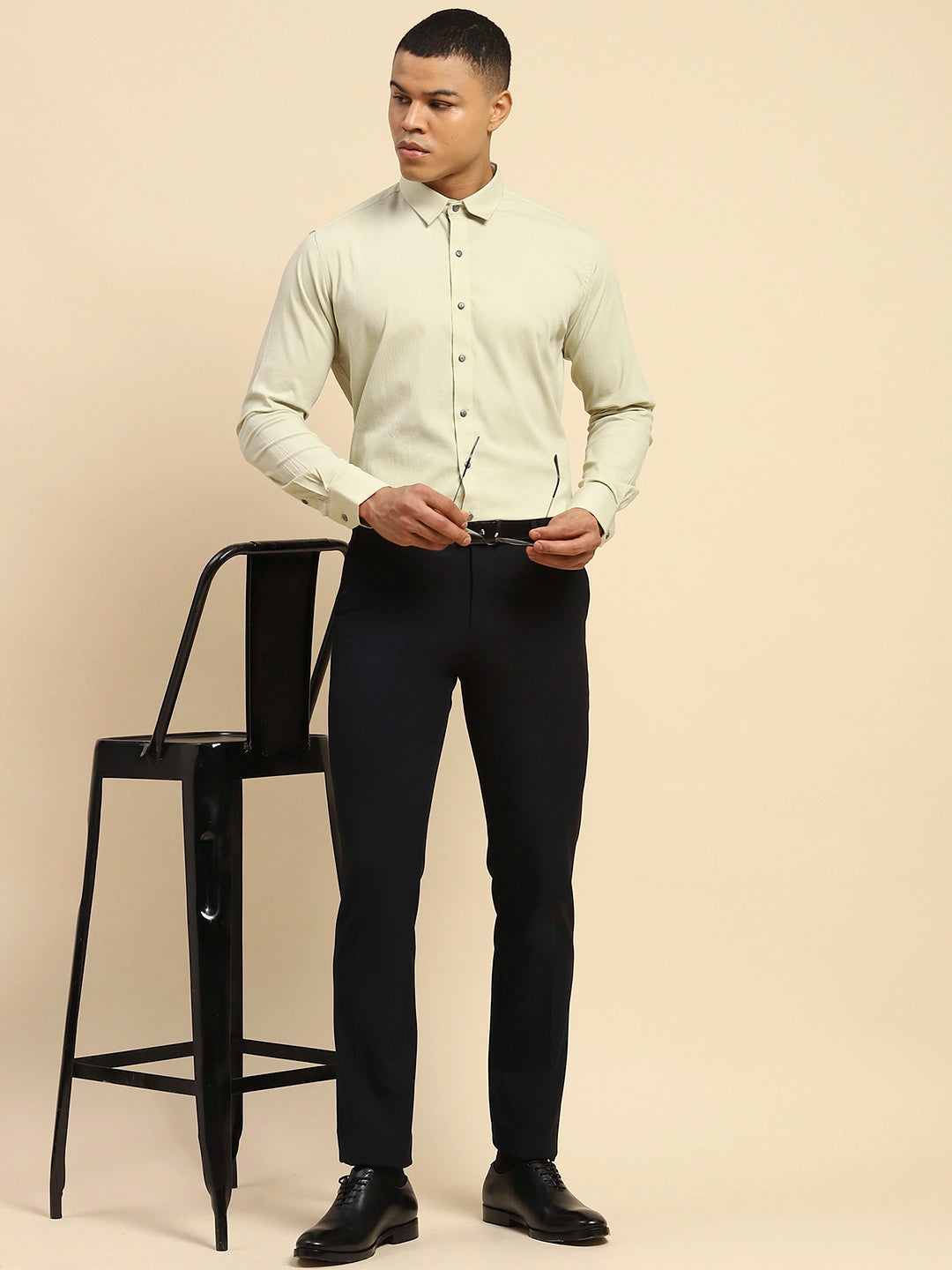 Navy Blue Cotton Blend Straight Fit Trouser For Men