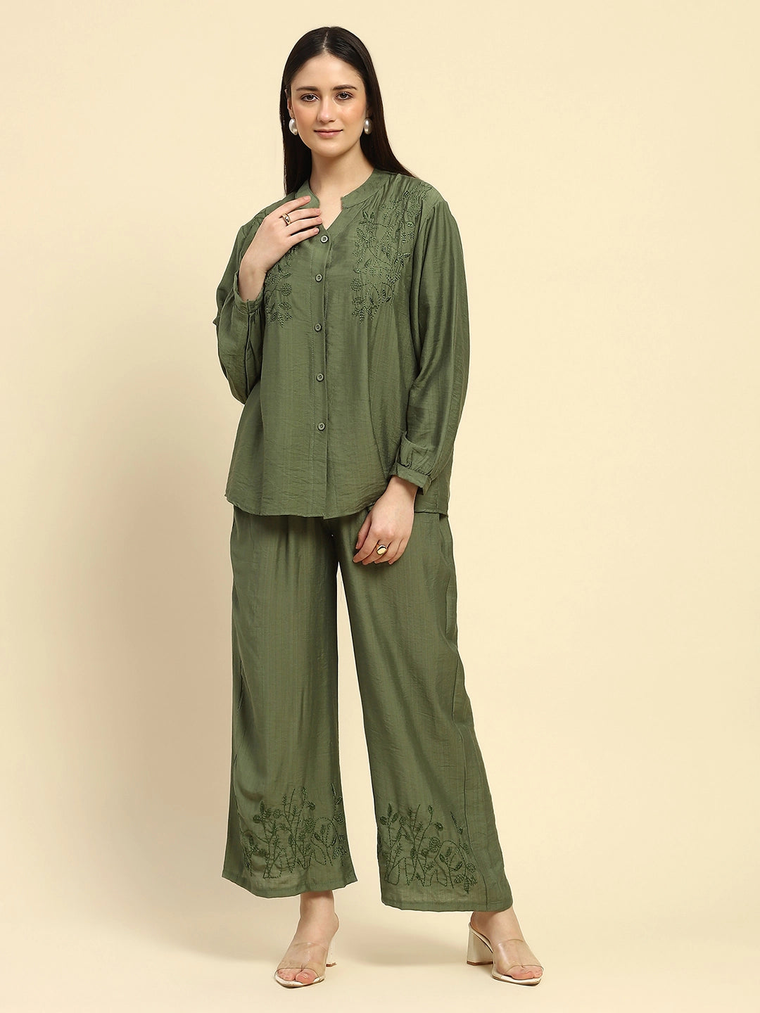 Green Embroidered Rayon Blend Relaxed Fit Night Set