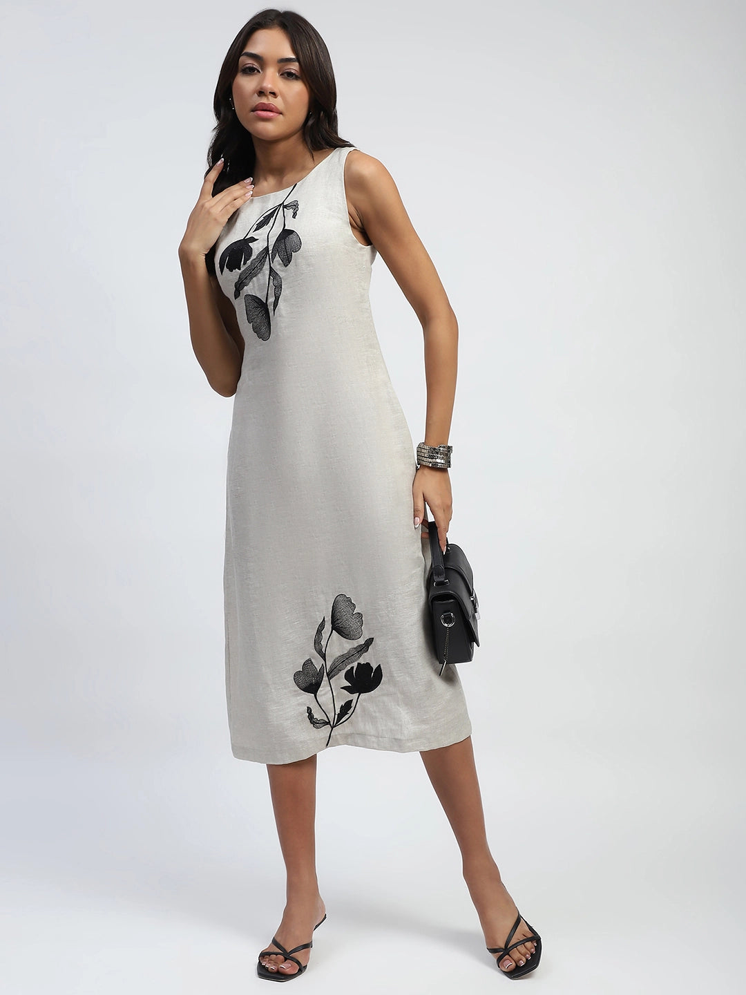 Natural Floral Embroidery Linen Regular Fit Dress