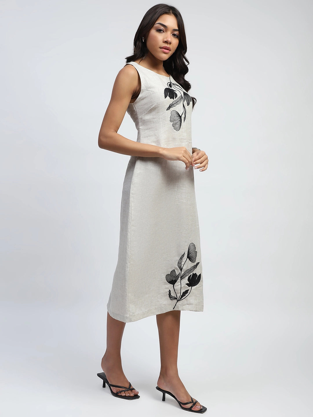 Natural Floral Embroidery Linen Regular Fit Dress