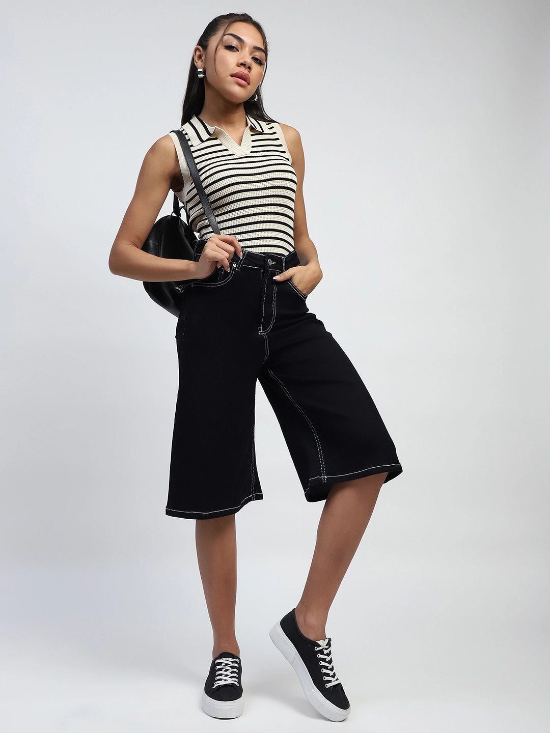 Black Solid Cotton Blend Loose Fit Culottes