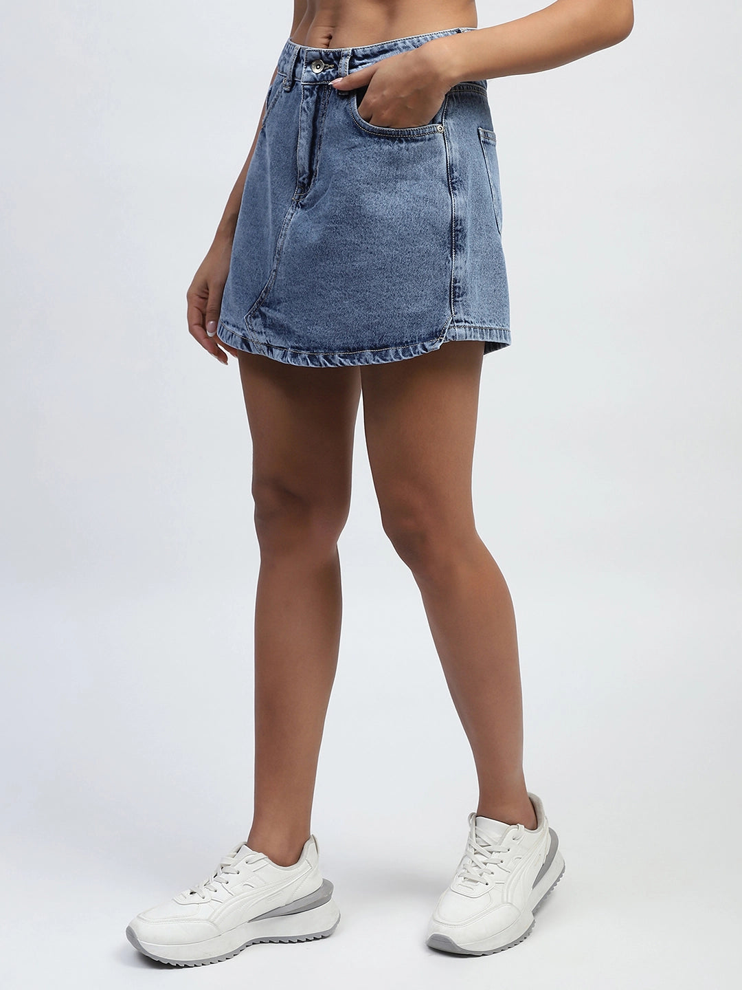 Blue Solid Cotton Blend Relaxed Fit Shorts