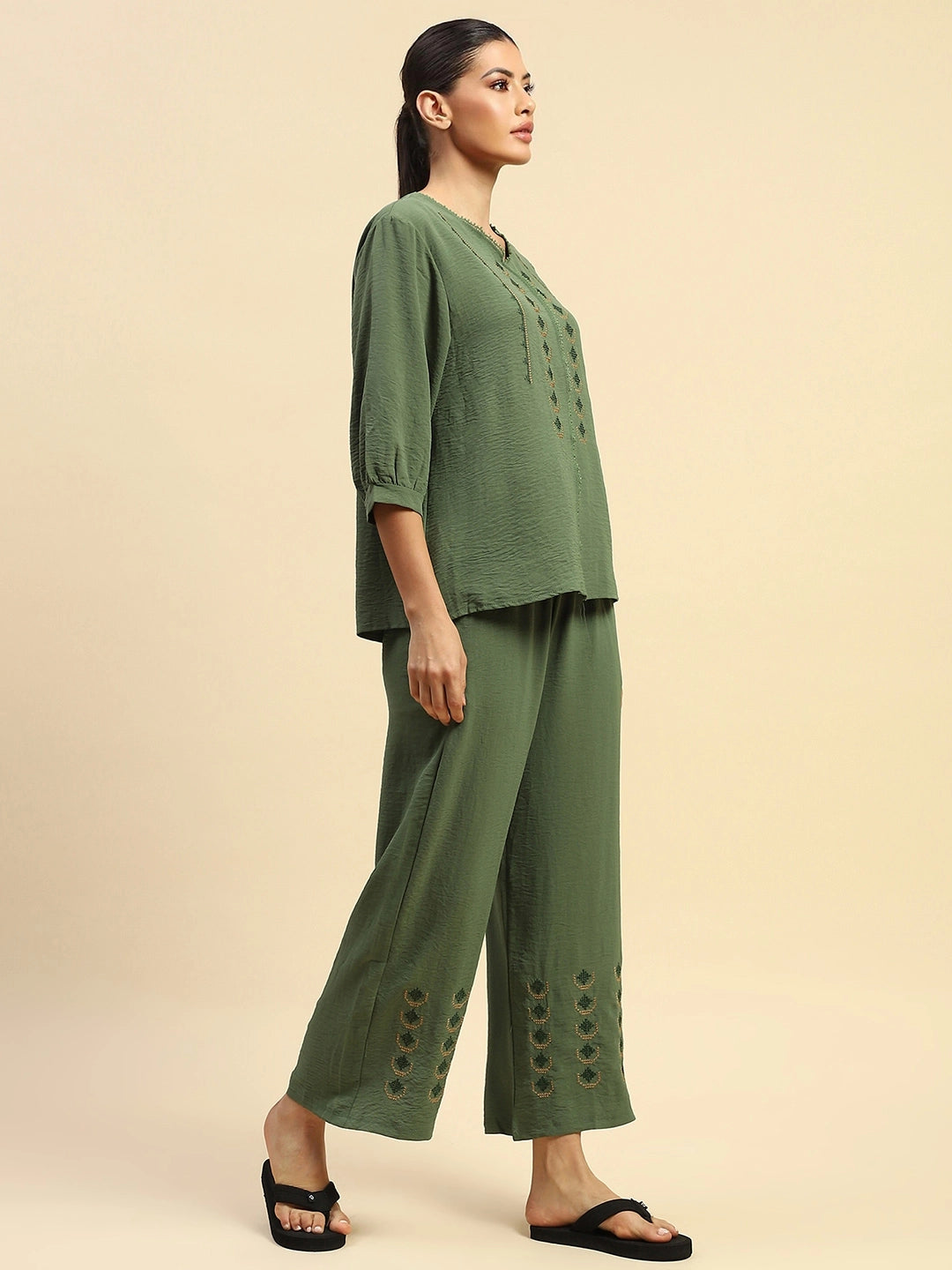 Green Poly Rayon Relaxed Fit Night Suit For Women