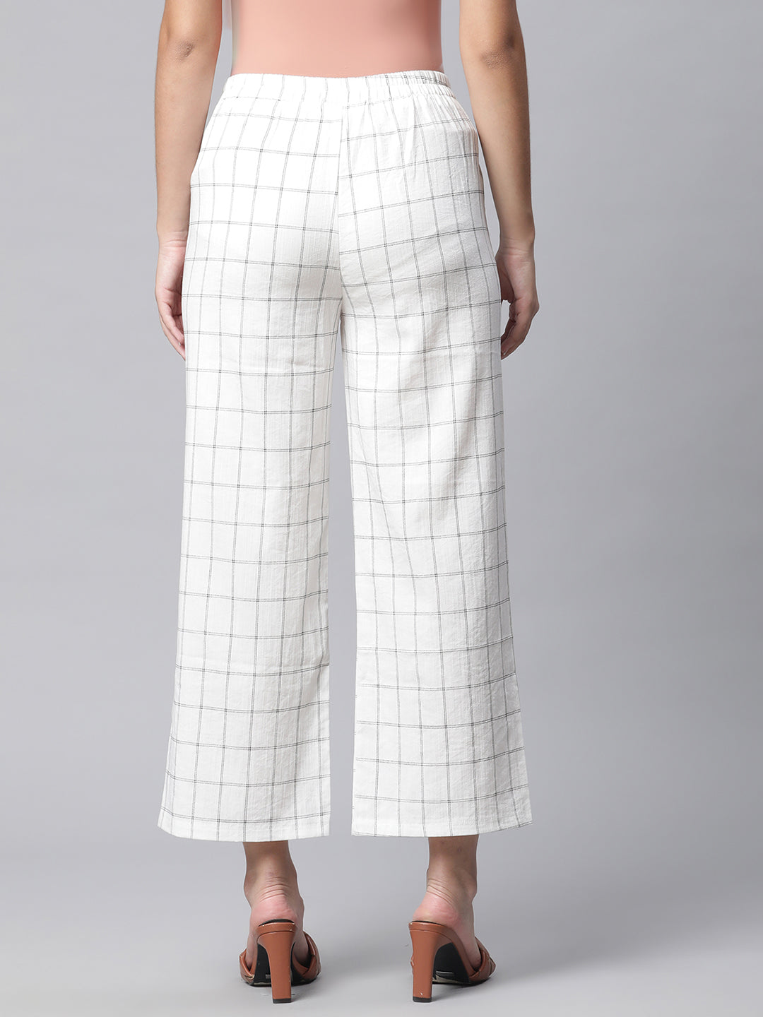Women White Checked Straight Fit Ankle Length Lower