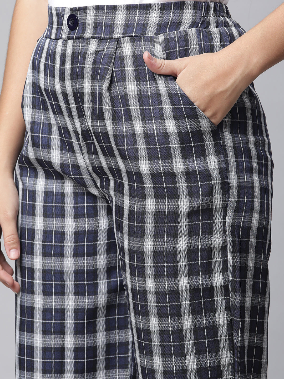 Women Navy Blue Checked Mid Rise Cotton Lower