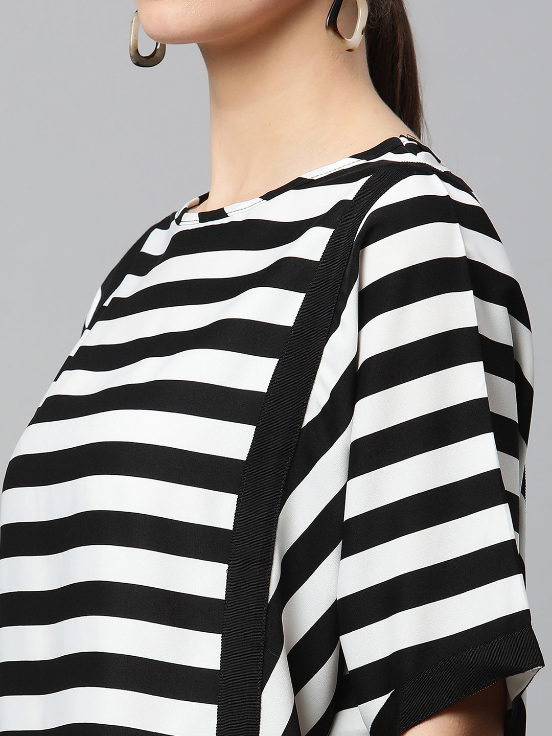 Women Regular Fit Black and White Striped Top