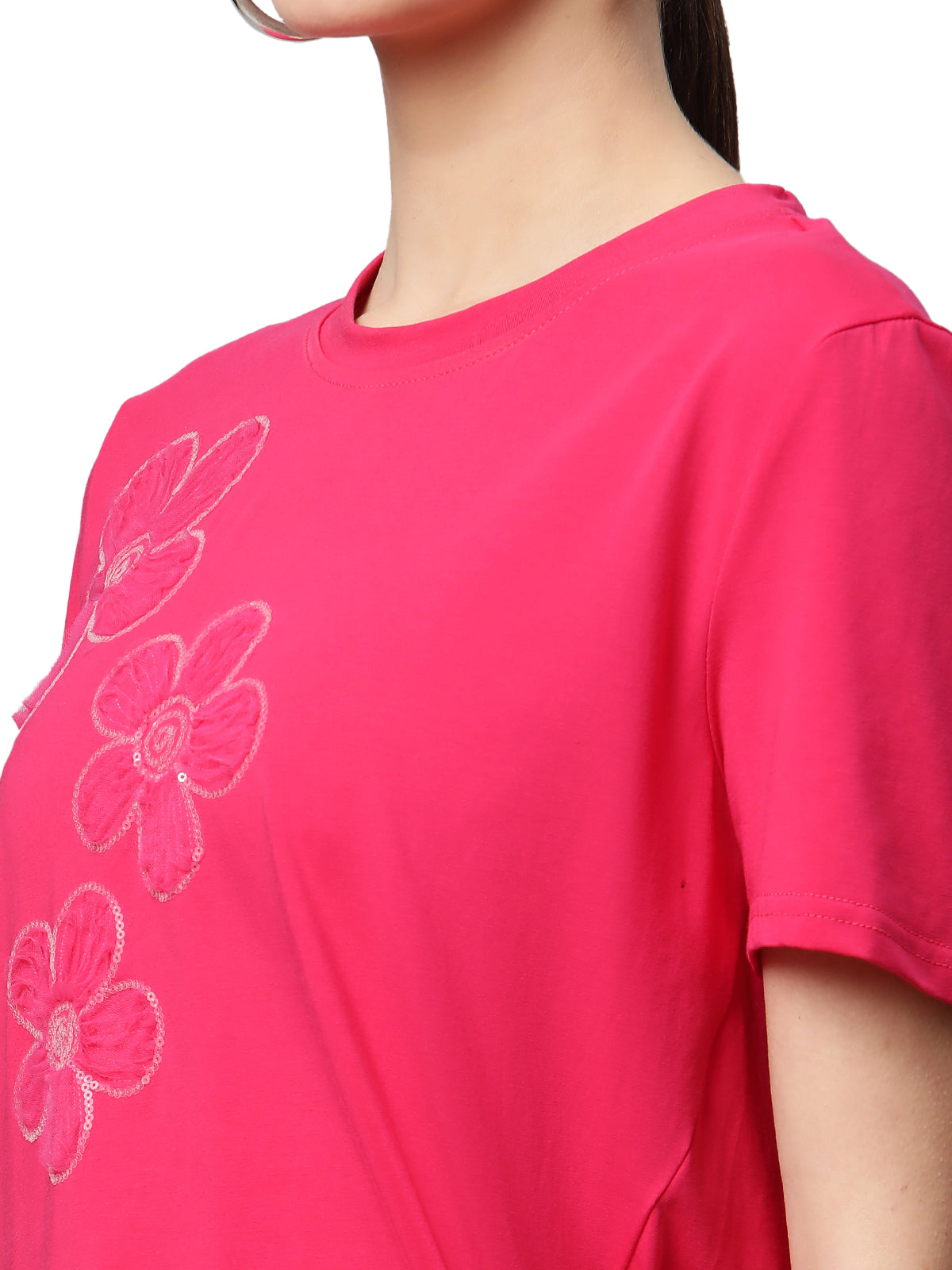 Women Regular Fit Floral Embroidery Top