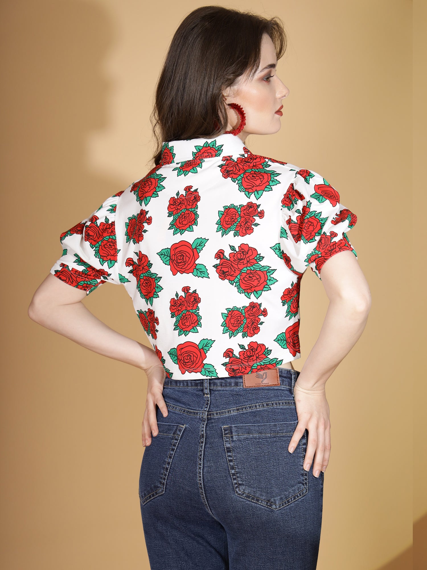 Women Collared Neck Floral Printed White Cropped Top