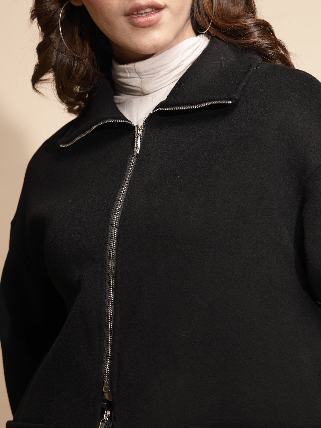 Women Black Solid Collared Neck Full Sleeve Woolen Coat