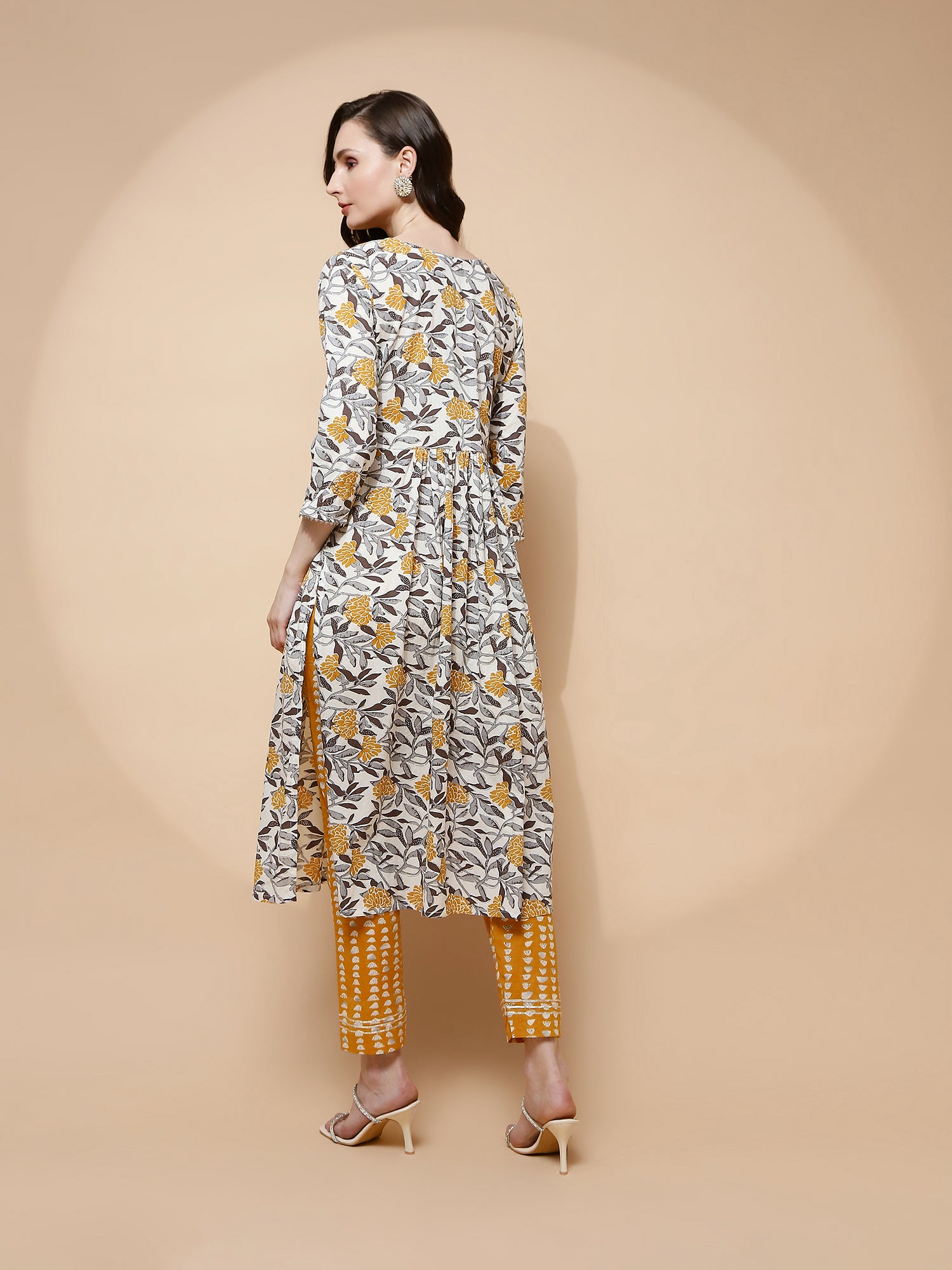 Yellow Cotton Blend Loose Fit Kurta Set For Women